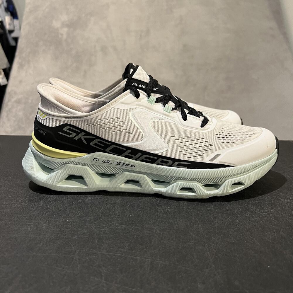 Skechers GOwalk Glide-Step Altus Shoes Womens Size 9.5 Athletic Slip-ins